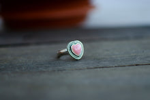 Load image into Gallery viewer, Queen Conch Heart Ring - Size 8