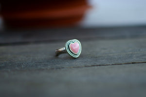 Queen Conch Heart Ring - Size 8
