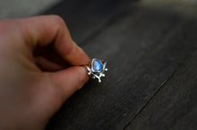 Load image into Gallery viewer, Rainbow Moonstone Ring Set - Size 9 - schilverjewelry